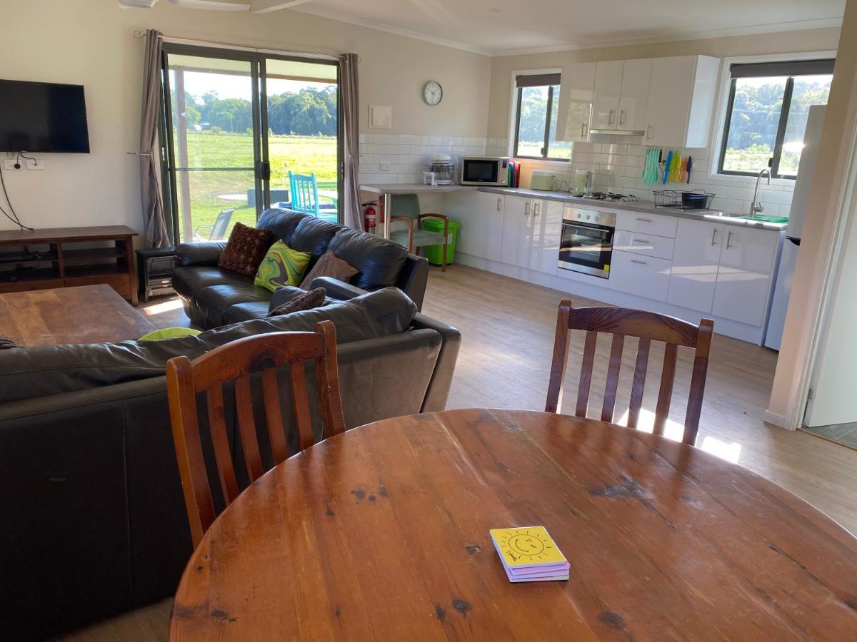 Pinbarren Green Lodges Noosa Экстерьер фото